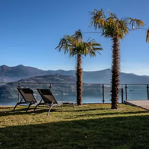 mia-isola-with-lake-view-garden-and-swimming-pool.it-lombardy.com/